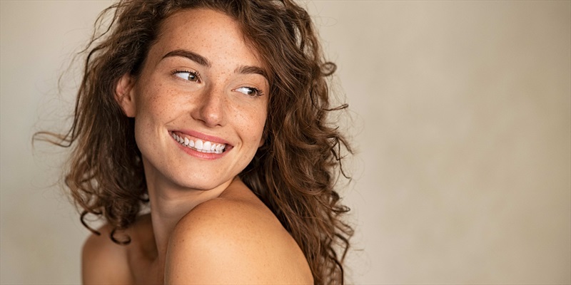 Toxina botulínica en medicina estética: usos, beneficios y cuidados